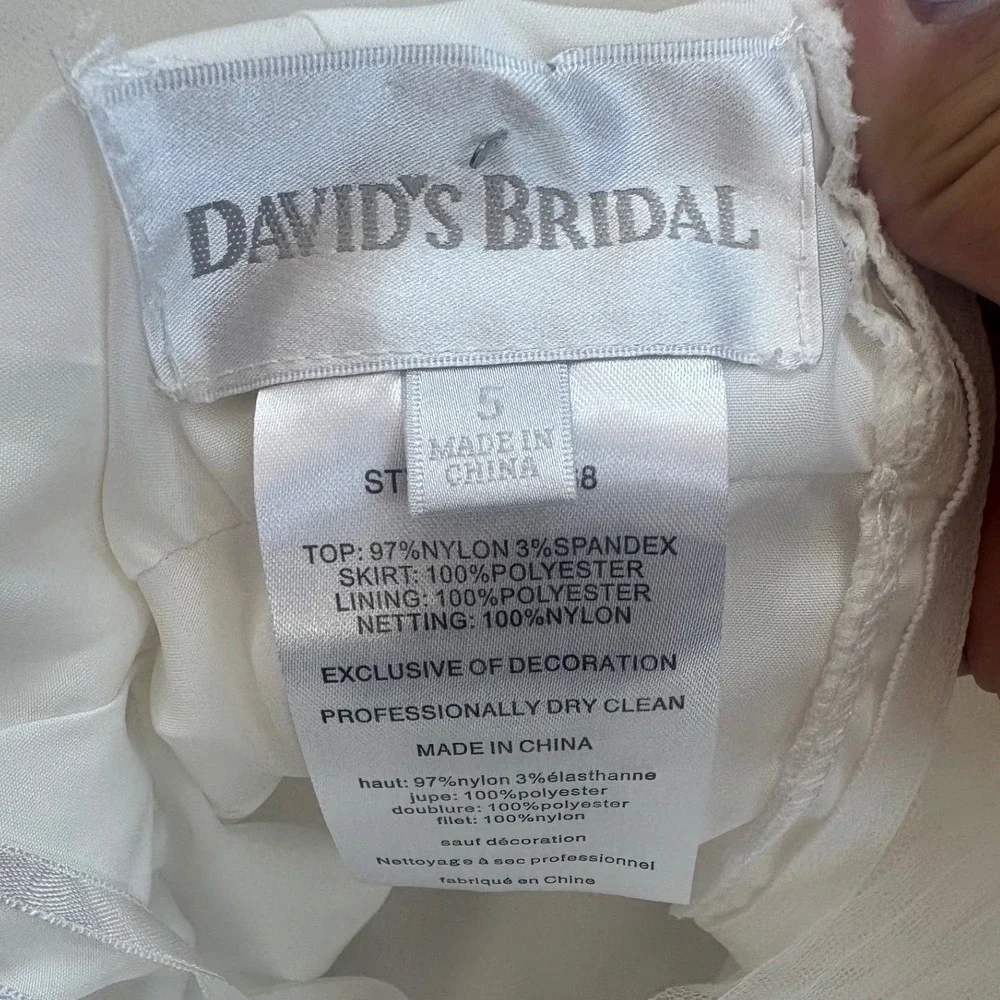 Davids Bridal Girls Ivory Lace Tulle Flower Girl Dress Heart Cutout Size 5 - Picture 6 of 7